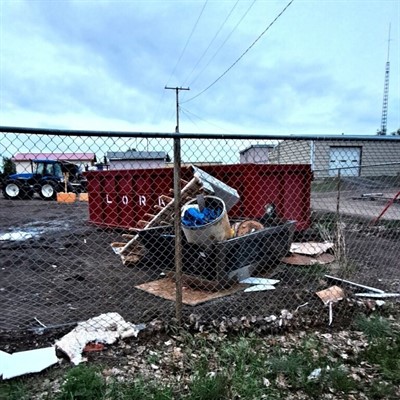 Spring bins mess